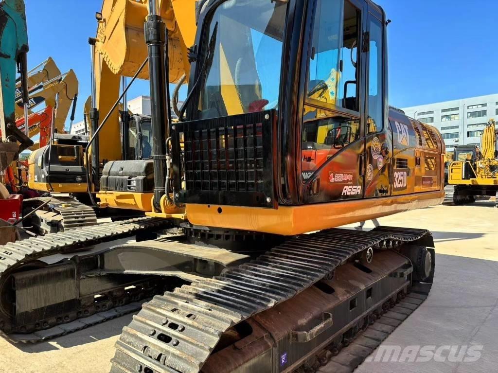 CAT 325 D Gravemaskiner på larvebånd