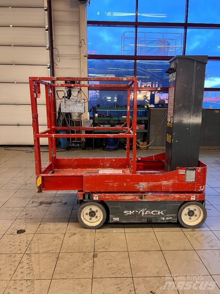 SkyJack SJ 16 Søjlelifte