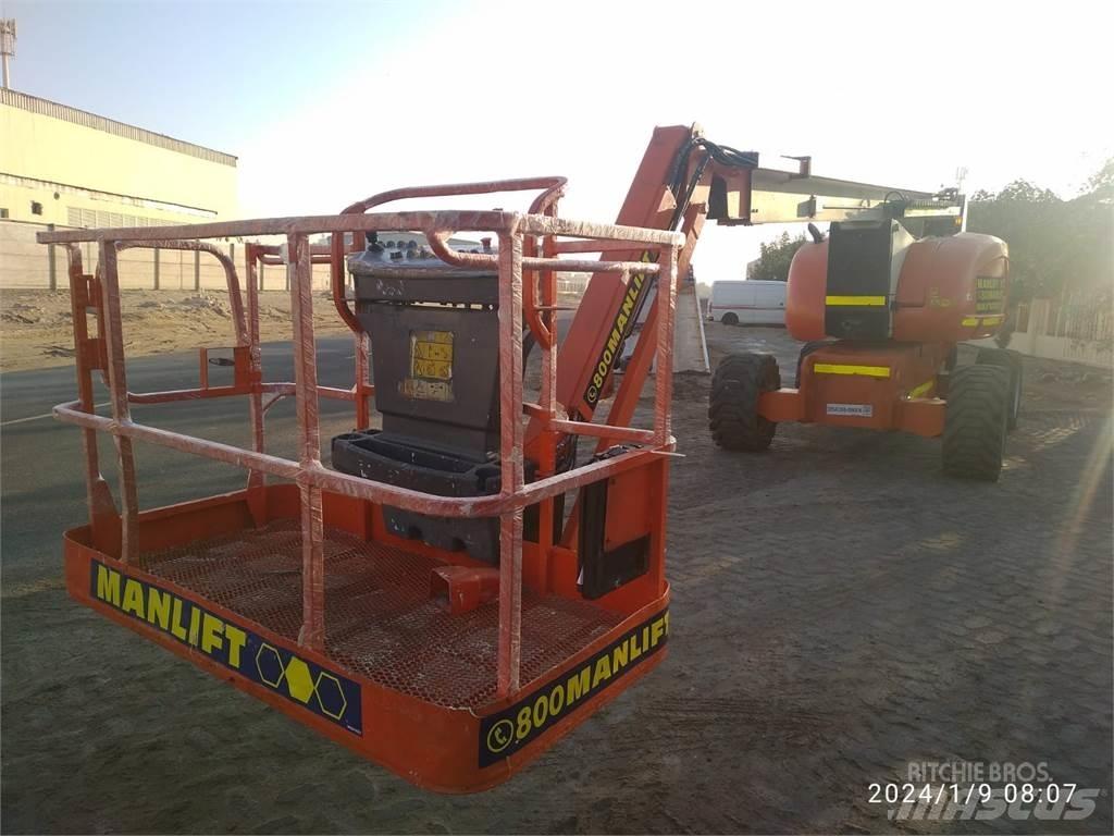 JLG 800AJ Bomlifte med knækarm