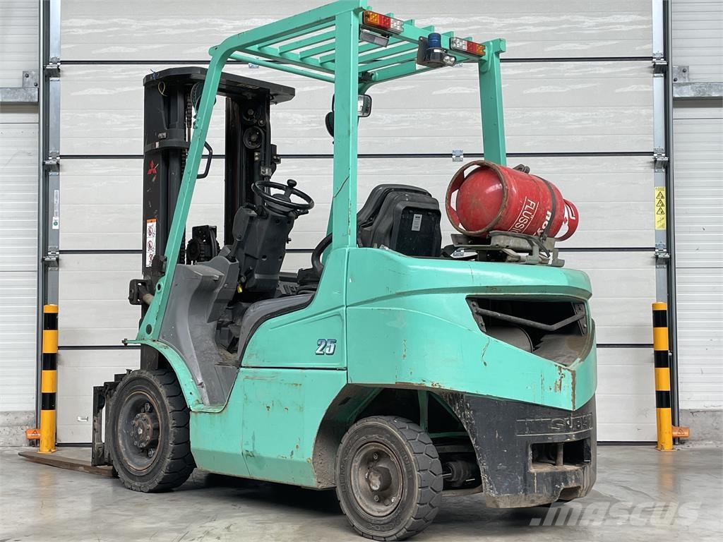Mitsubishi FG25T LPG gaffeltrucks