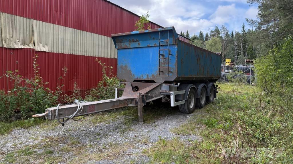 M & V Trippelkärra Anhænger med tip