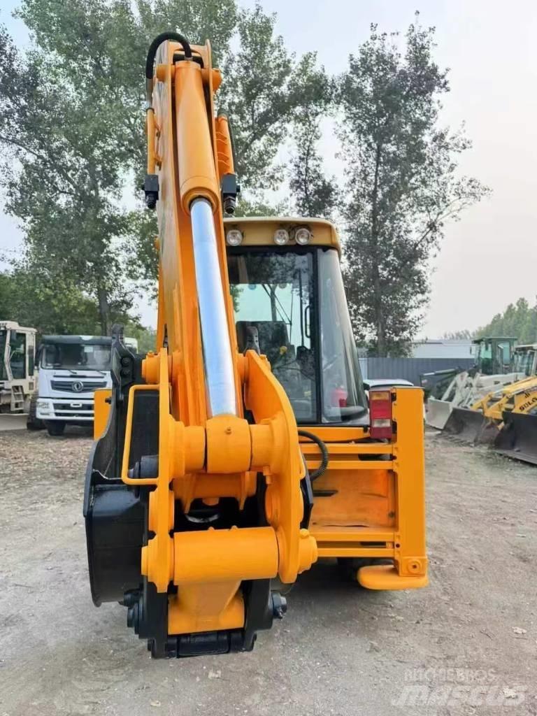 JCB 3 CX Rendegravere