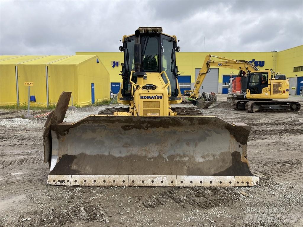 Komatsu DX 51 PX 22 Bulldozer på larvebånd