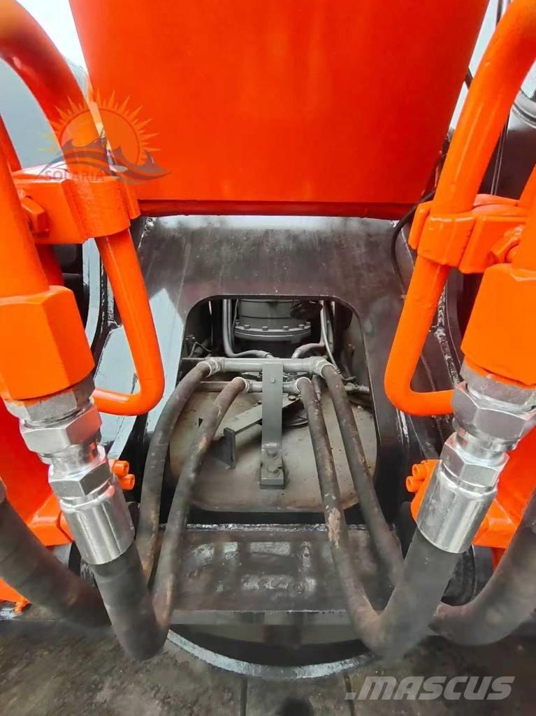 Hitachi ZX 200 Gravemaskiner på larvebånd