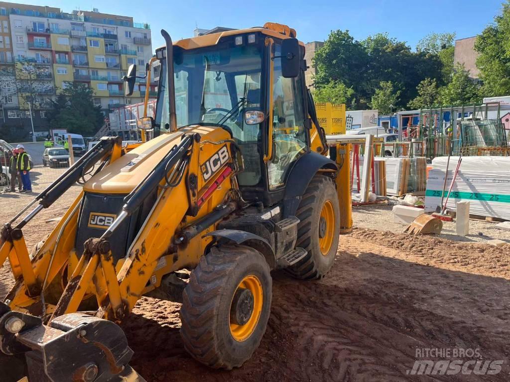 JCB 3 CX Midi-gravemaskiner 7t - 12t