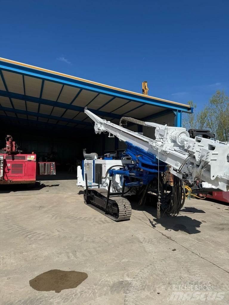 Soilmec SM 400 Anchor drill rigs