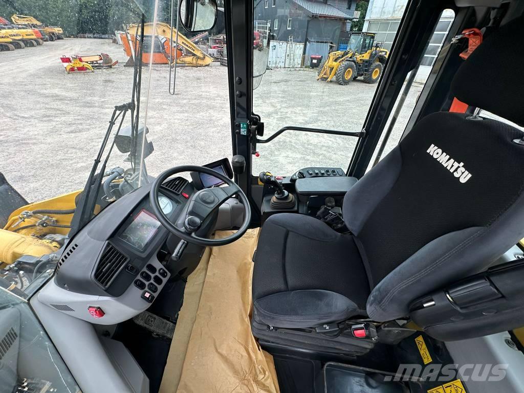 Komatsu WA 270-8 Læssemaskiner på hjul
