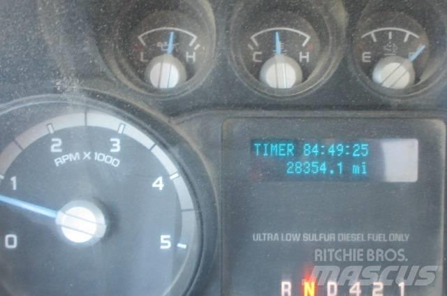 Ford F750 Tankvogne - vand
