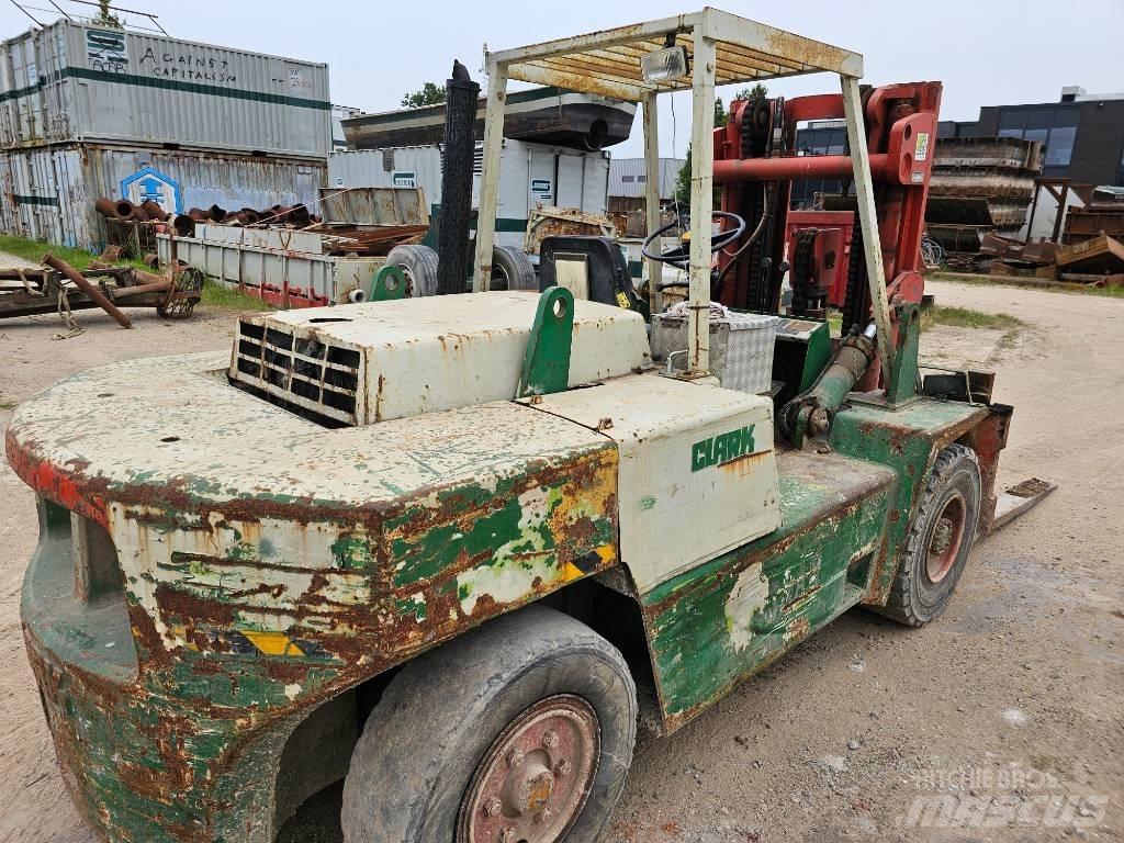 Clark DPH 70 Diesel gaffeltrucks
