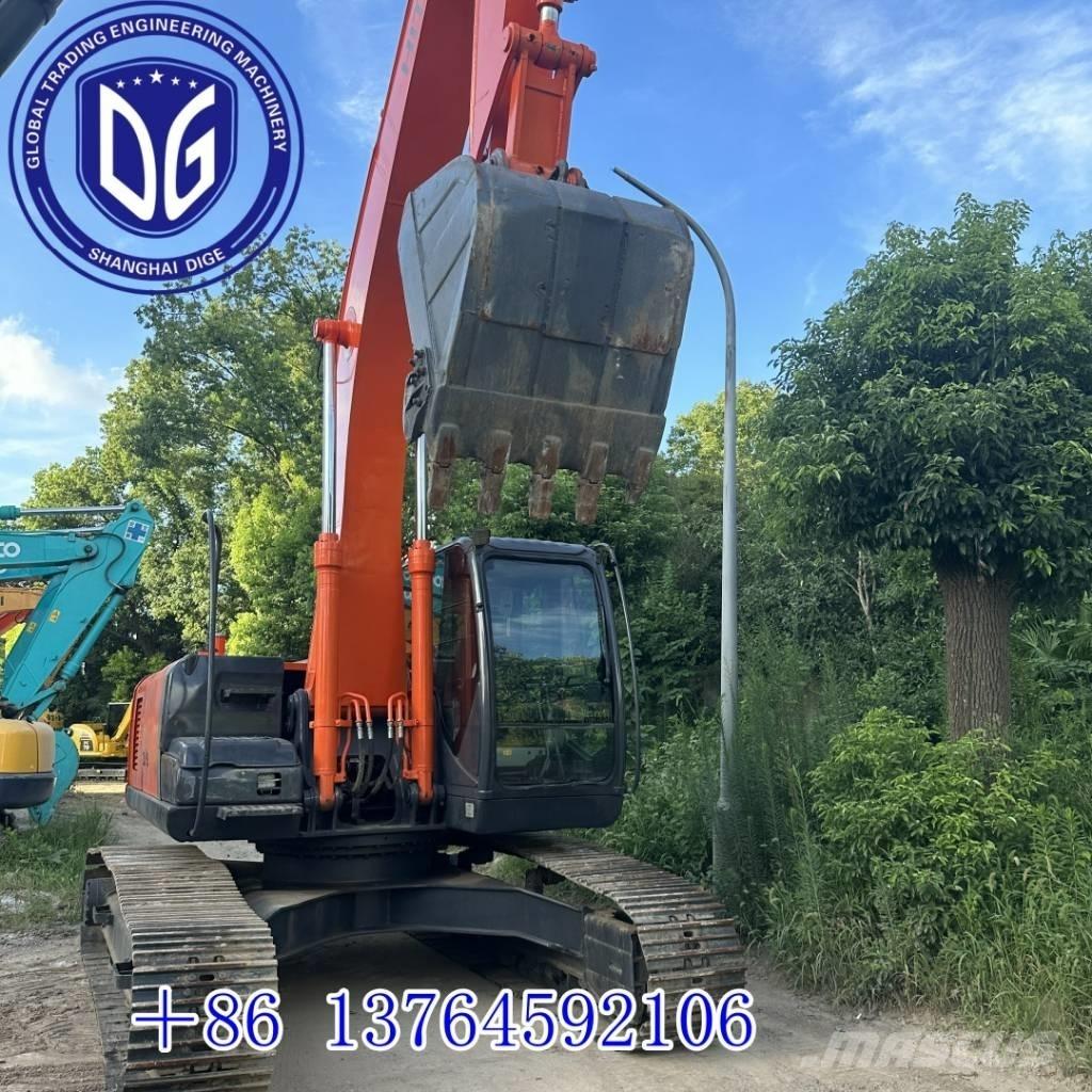 Hitachi 210LC Gravemaskiner på larvebånd