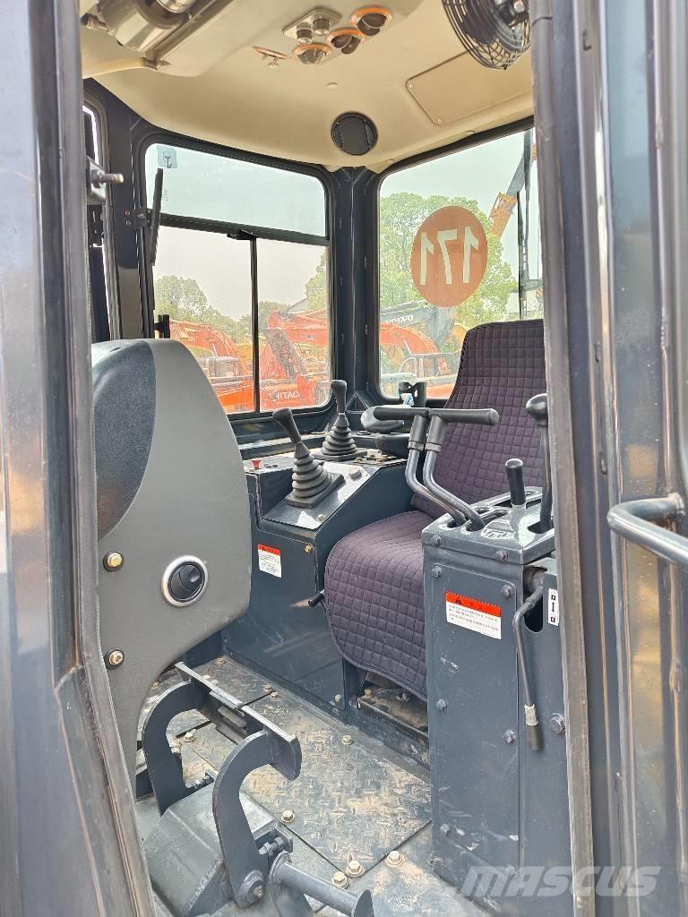 Shantui SD 22 Bulldozer på larvebånd