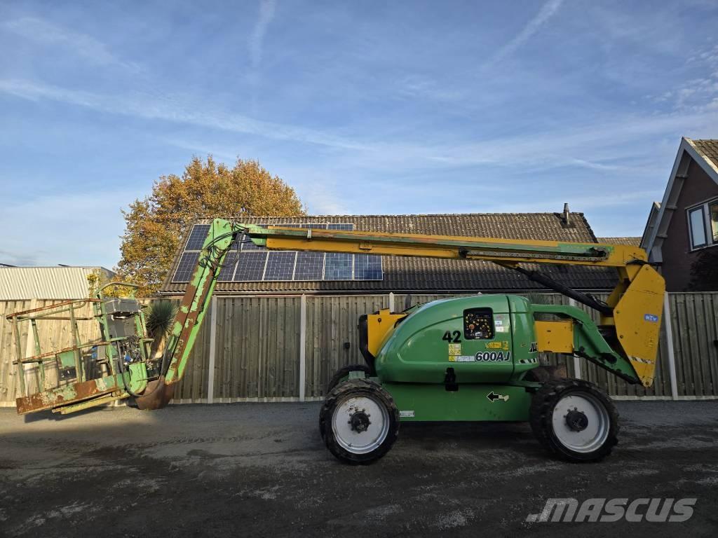 JLG 600 AJ Bomlifte med knækarm