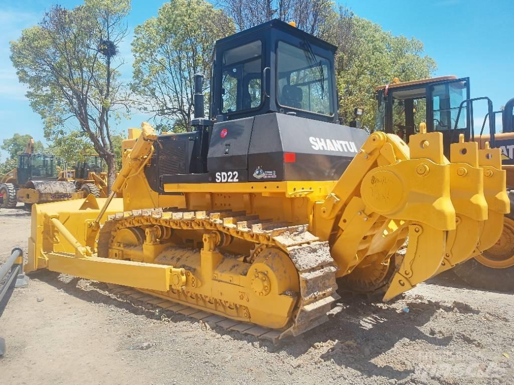 Shantui SD 22 Bulldozer på larvebånd