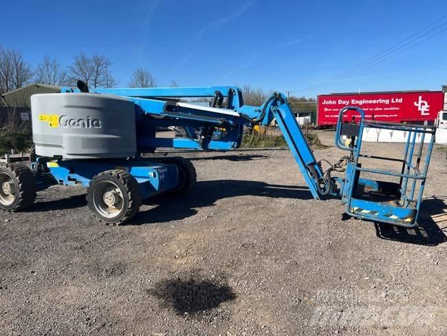 Genie Z 45/25 J Bomlifte med knækarm