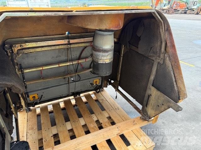 Liebherr L 556 BODY Chassis og suspension