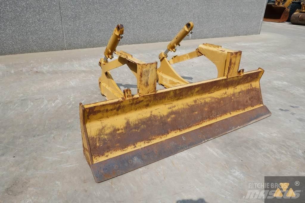 CAT Skidder blade Klinger