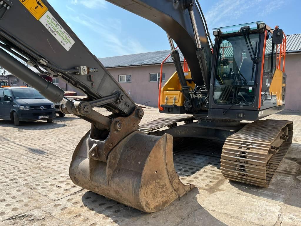 Volvo EC 220 E Gravemaskiner på larvebånd