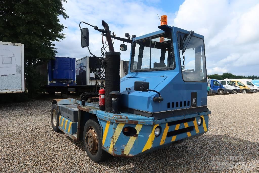 Sisu TR 181 Terminaltraktorer
