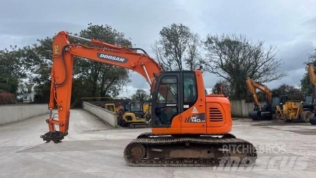 Doosan DX 140 Gravemaskiner på larvebånd