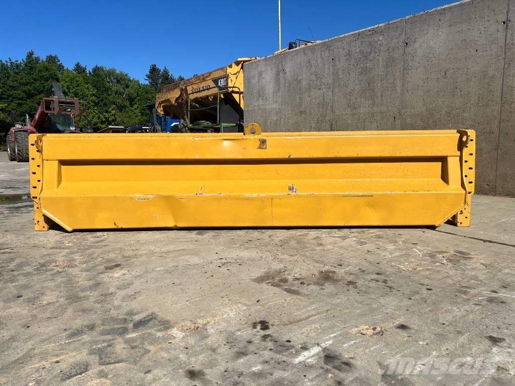 CAT TAILGATE CAT 735 Bagklapper