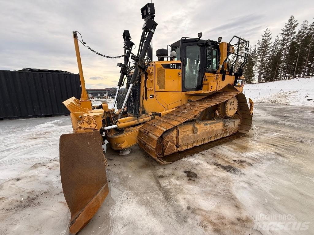 CAT D 6 T LGP Bulldozer på larvebånd