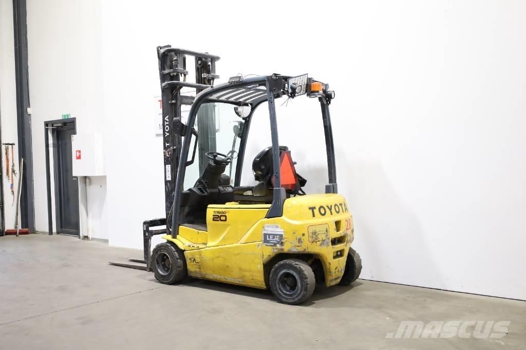Toyota 8FBM20T El gaffeltrucks