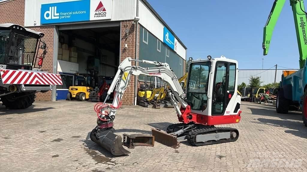 Takeuchi TB225 Minigravemaskiner