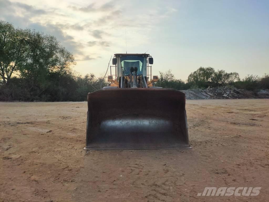Volvo L 110 G Larvebåndslæssere