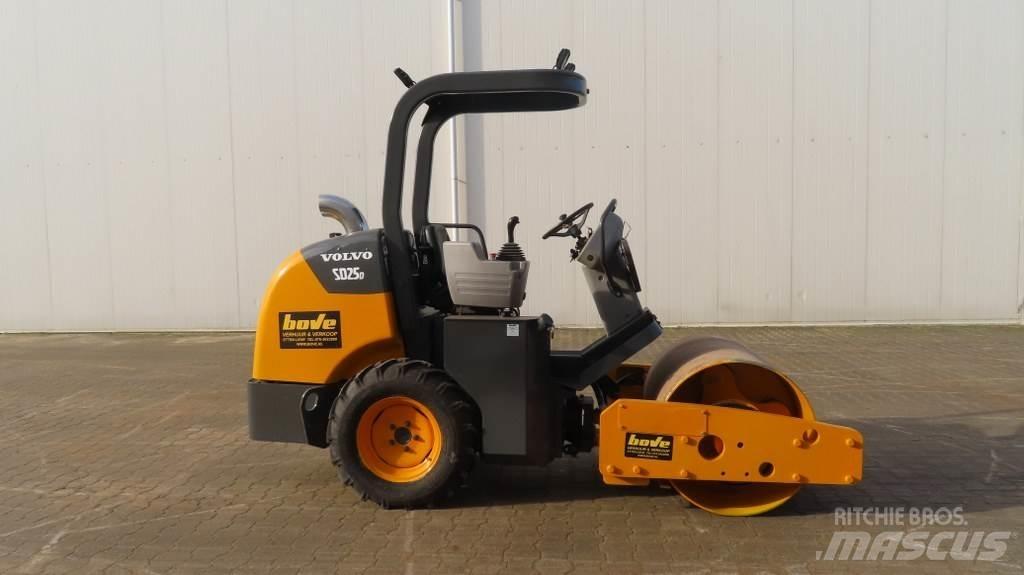 Volvo SD25D Enkelt tromle