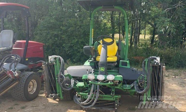 John Deere 7700A Fairway klippere