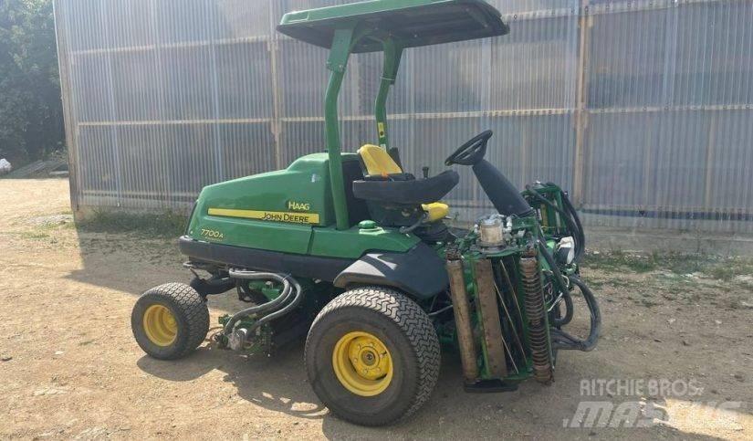 John Deere 7700A Fairway klippere