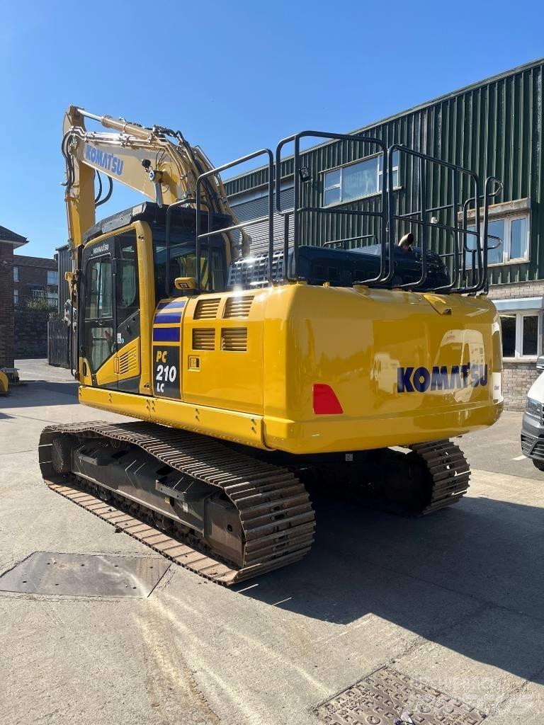 Komatsu PC210LC-11E0 Gravemaskiner på larvebånd