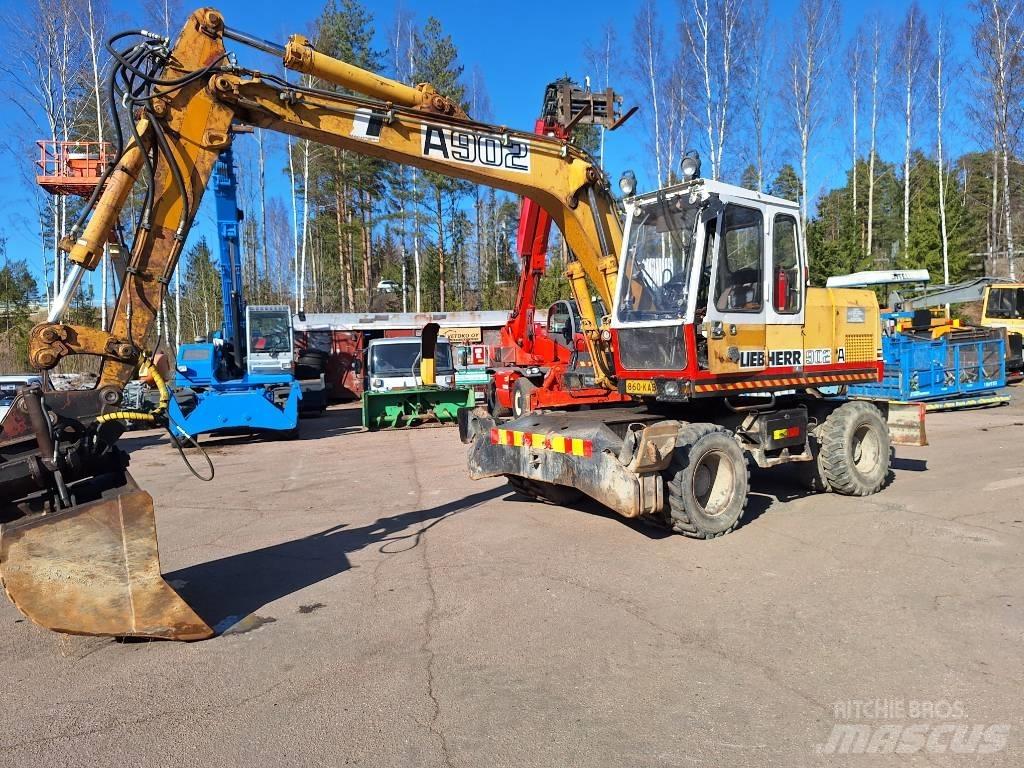 Liebherr A 902 Gravemaskiner på hjul
