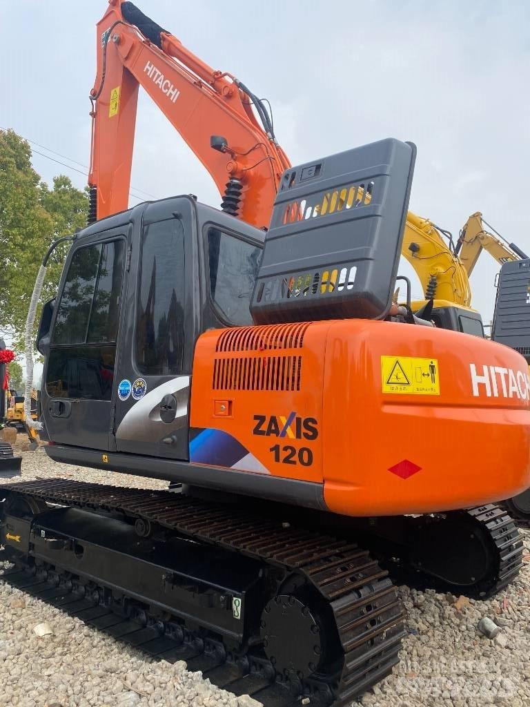 Hitachi ZX 120-6 Gravemaskiner på larvebånd