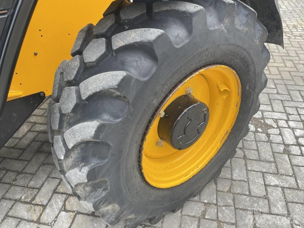 JCB 540-140     2016 Teleskoplæssere