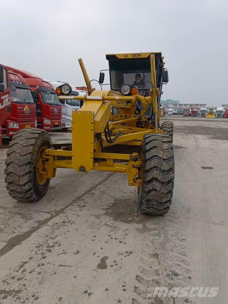 SEM 919 Vejhøvle / Gradere