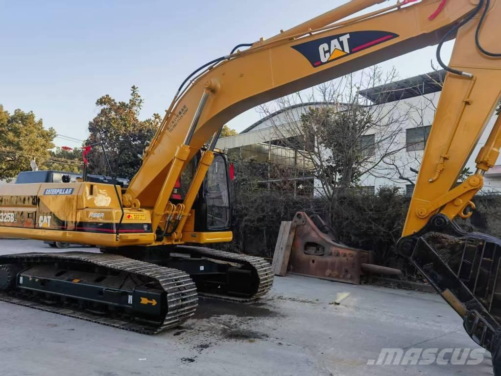 CAT 325 B L Gravemaskiner på larvebånd