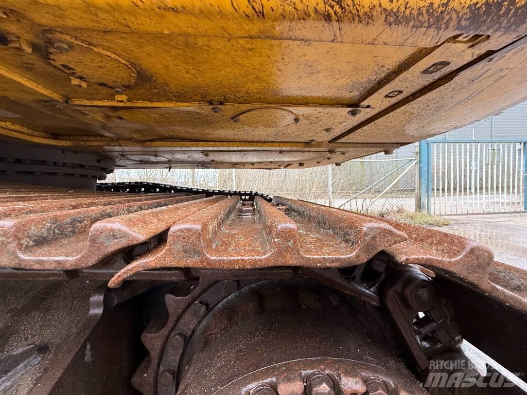 Komatsu HB 215 LC-2 Gravemaskiner på larvebånd