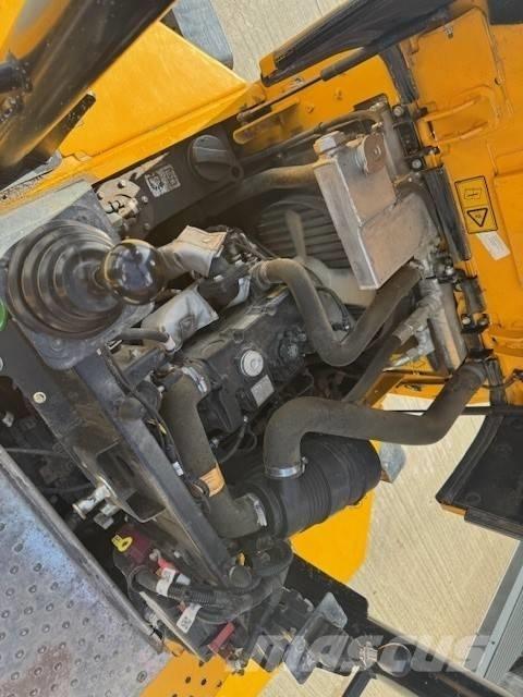 JCB 3STH 2S5 Dumpere