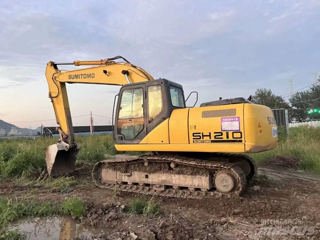 Sumitomo SH210 Gravemaskiner på larvebånd