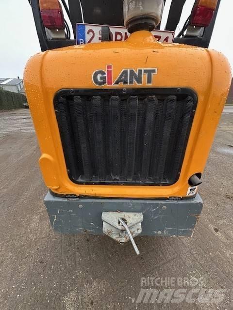 GiANT G2200 HD Læssemaskiner på hjul