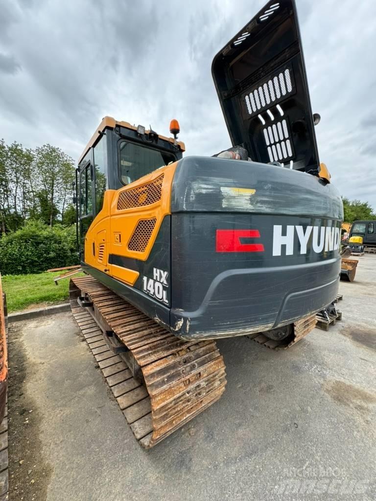 Hyundai HX 140L Gravemaskiner på larvebånd