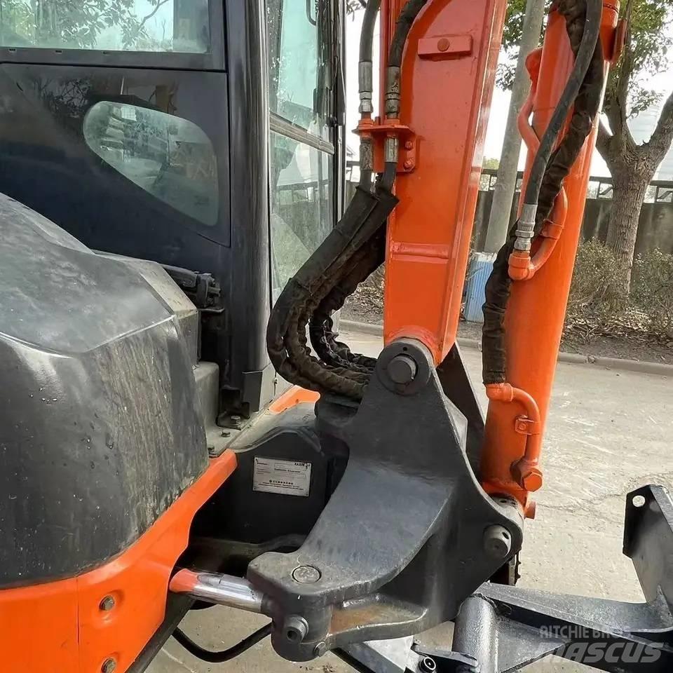 Hitachi ZX50 Minigravemaskiner