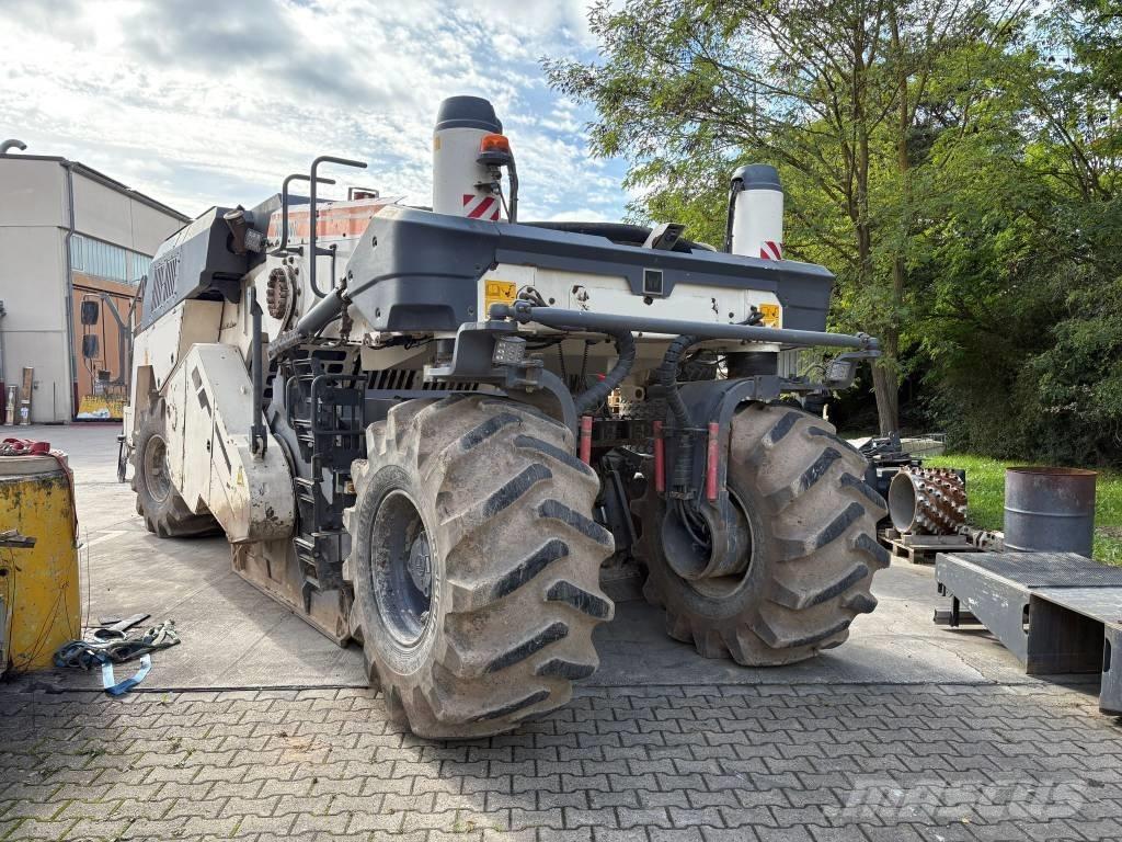 Wirtgen WR 240i Asfaltrecyclere