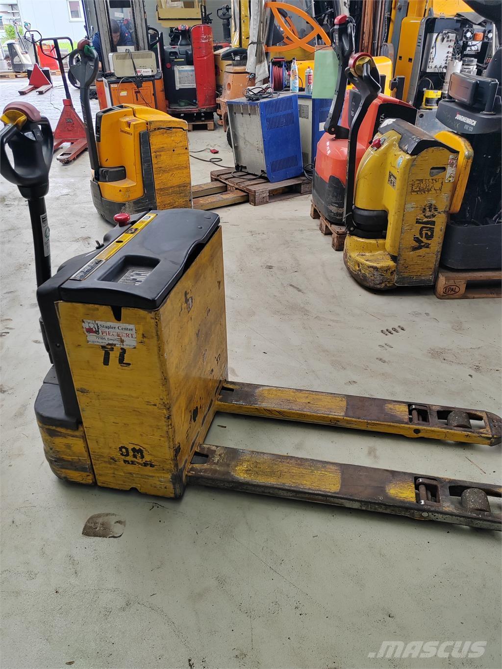 OM TL 18 Gaffelstabler med gående fører