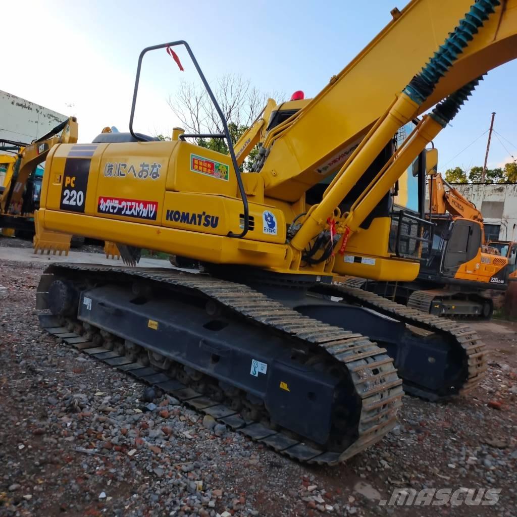 Komatsu PC 220 Gravemaskiner på larvebånd