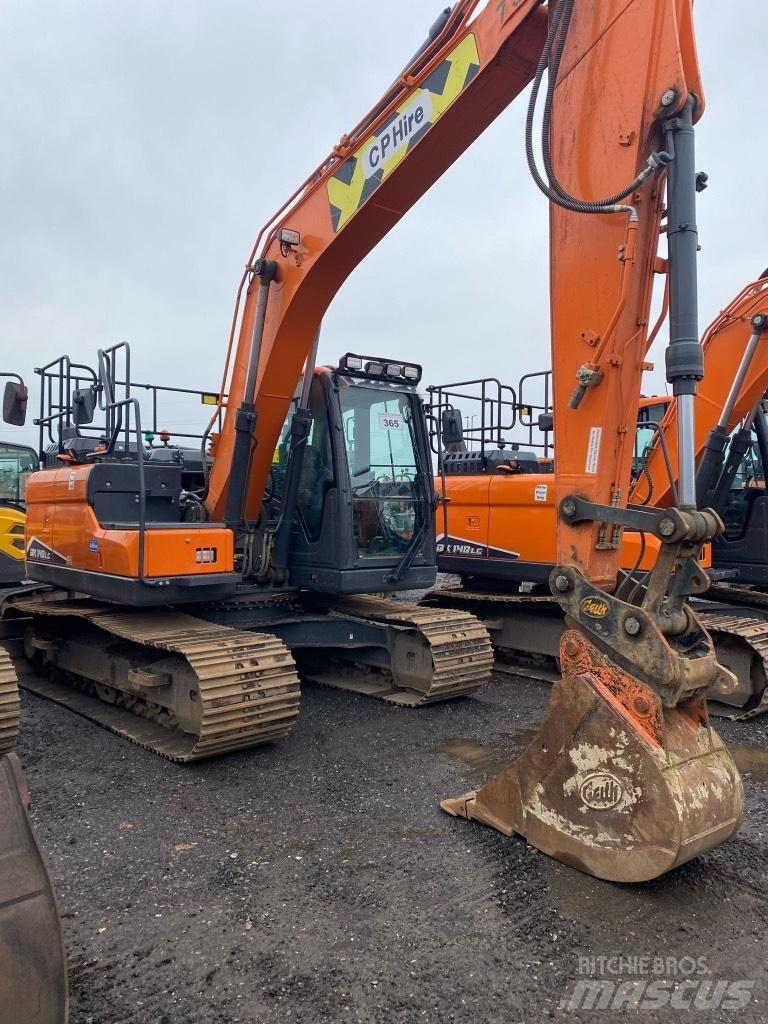Doosan DX 140 LC Gravemaskiner på larvebånd