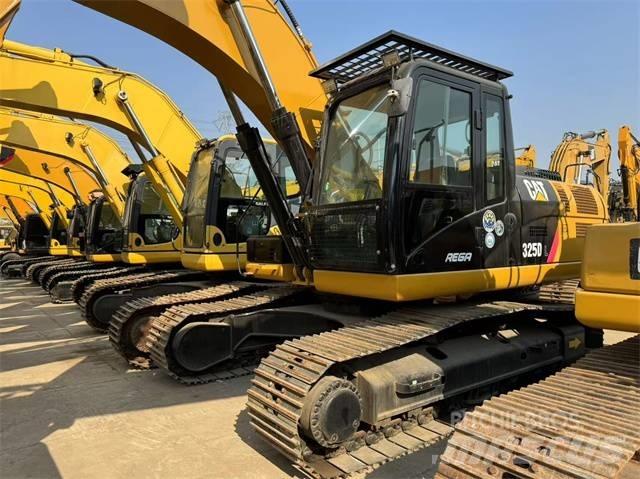 CAT 325 D L Gravemaskiner på larvebånd