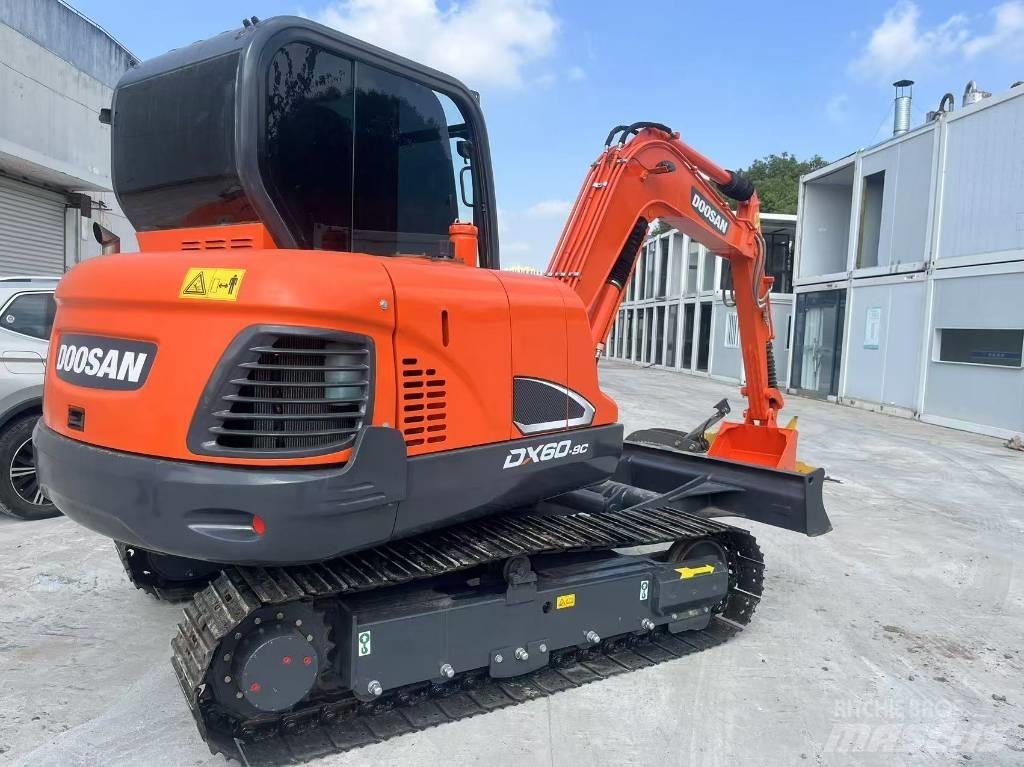 Doosan DX 60 Gravemaskiner på larvebånd