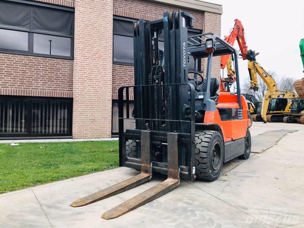 Toyota 7 FB MF 50 El gaffeltrucks